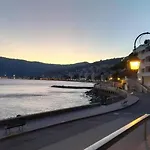 Apartament Cadorna Fronte Mare